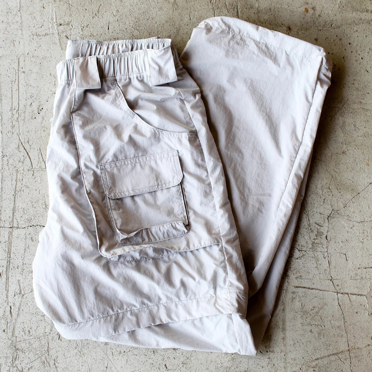LIGHT GREY】