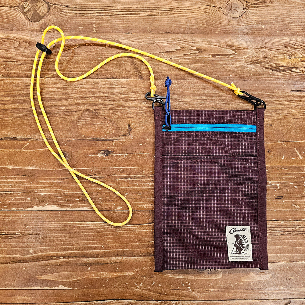 COB_Boxrip_NECKPOUCH