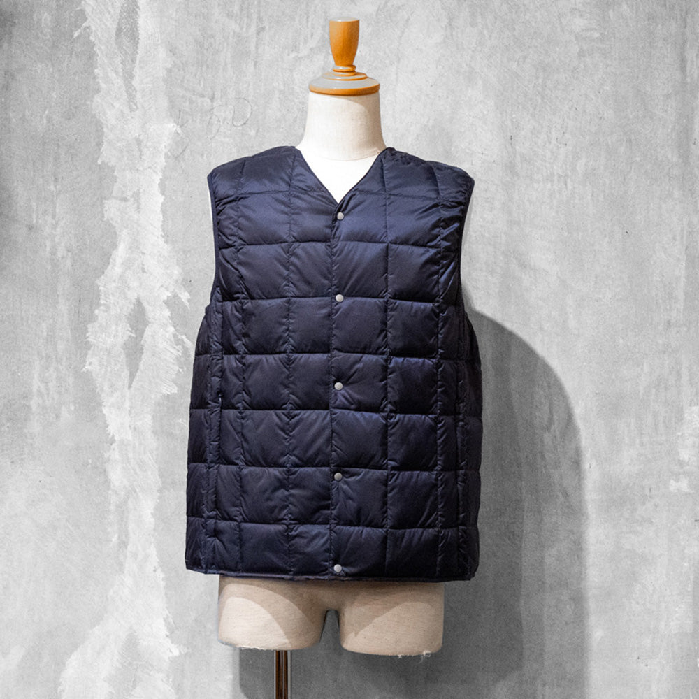 V NECK BUTTON DOWN VEST