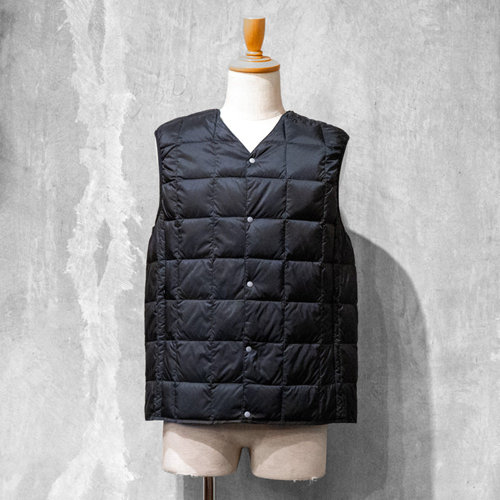 V NECK BUTTON DOWN VEST