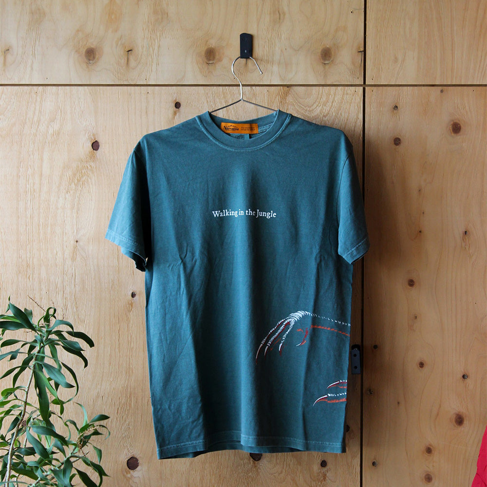 Narrative Original / Walking in the jungle T-Shirts
