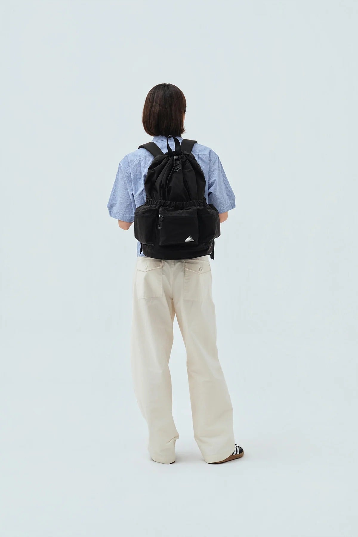 imgi_637_208.jpg