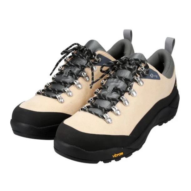 mwamba_rig_footwear_2.png